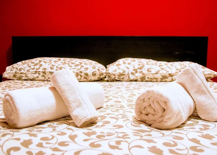 Apartment Yhome | Stylish Chic Turin