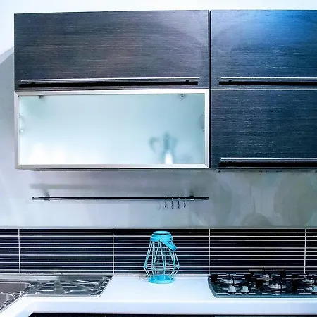 Yhome | Stylish Chic Apartman *